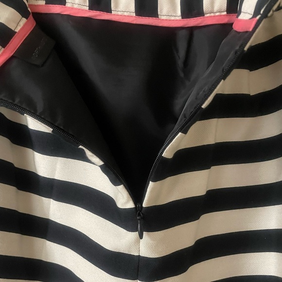 Worthington (Size 12) Black and White Striped Back Slit Mini Skirt - Picture 6 of 11